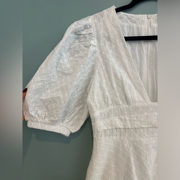 White Puff Sleeve Midid Dress - Picture 4 of 5